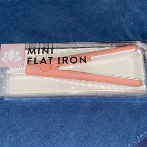Mini flat iron